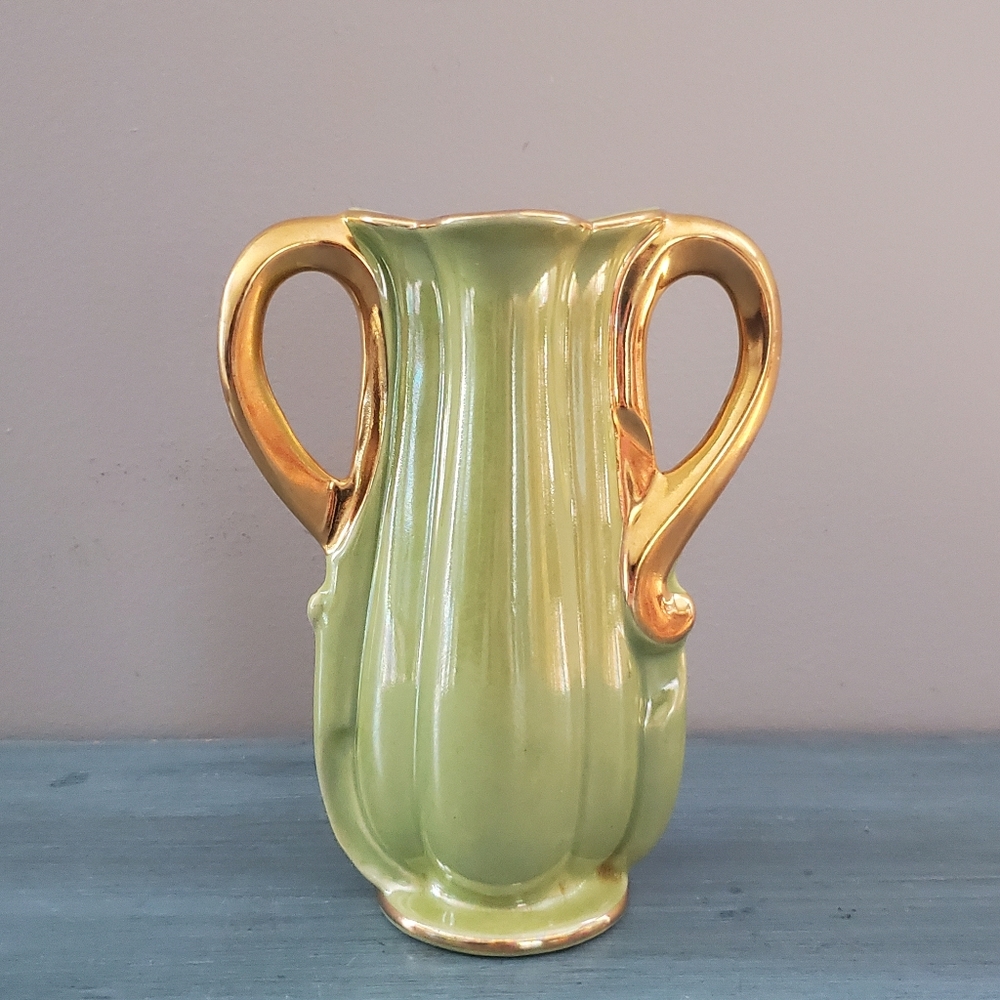 Vintage Mid Century 22k gold Green Iridescent Vase
